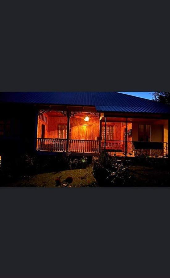 Guest House Lailashi Surmushi Екстер'єр фото