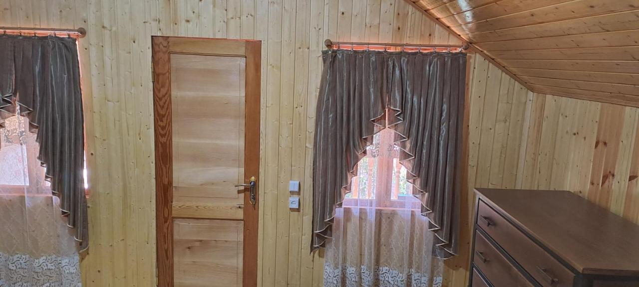 Guest House Lailashi Surmushi Екстер'єр фото
