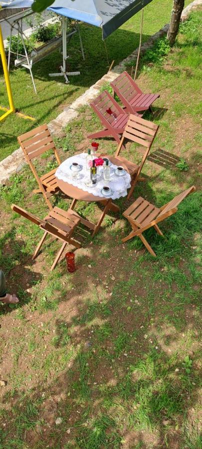 Guest House Lailashi Surmushi Екстер'єр фото