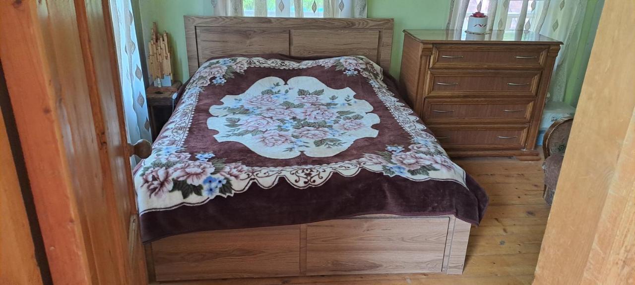 Guest House Lailashi Surmushi Екстер'єр фото